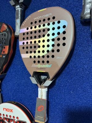 Paleta de Padel Bullpadel Wonder 2026 Claudia Fernandez